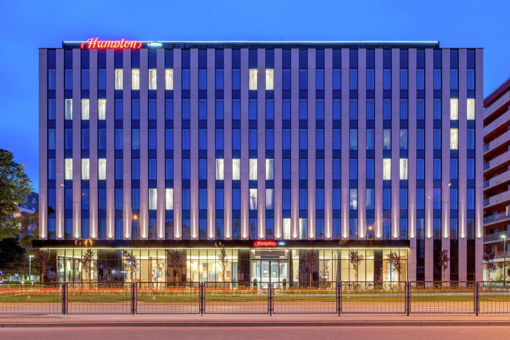 Hampton By Hilton Warsaw Mokotow Otel Dış mekan fotoğraf